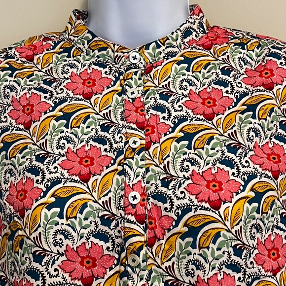Floral Shirt with Henley Collar and Roll-up Sleeve Tab - Picture 2 of 13